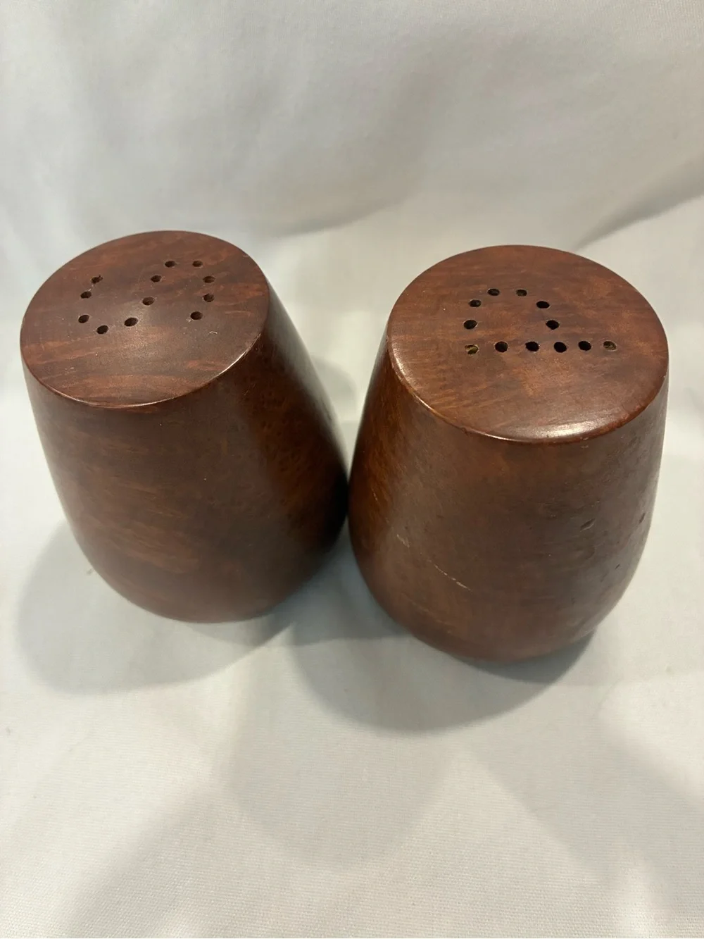 Wooden Salt/Pepper Shakers Mid Century Modern Classic Round Redwood Shakers